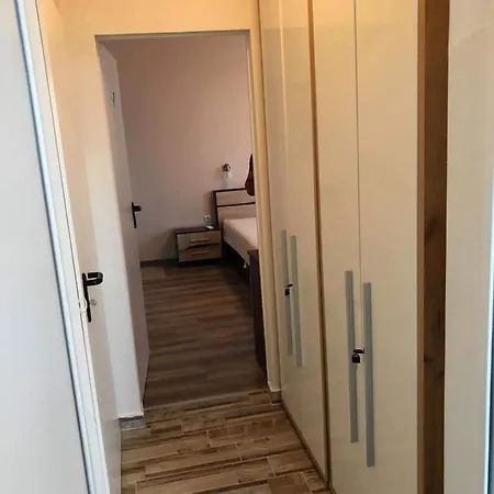 е-house 7 * Primorsko