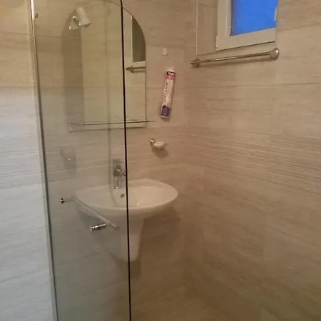 е-house 7